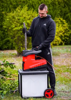 ROZDRABNIACZ DO GAŁĘZI RTRDG0133 - 9