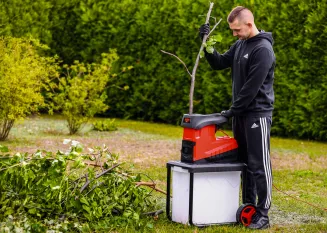 ROZDRABNIACZ DO GAŁĘZI RTRDG0133 - 18