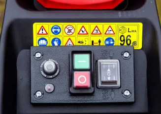 ROZDRABNIACZ DO GAŁĘZI RTRDG0133 - 19