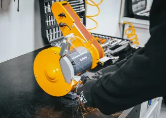 Szlifierka stołowa kamieniowa taśmowa 1850W PM-SS-1850M-2W1 - 10