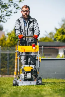 KOSIARKA SPALINOWA Z NAPĘDEM 5KM 40L 5W1 PM-KSS-5S - 13