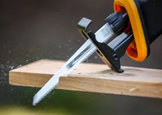 PIŁA SZABLASTA WYRZYNARKA LISI OGON ELEKTRYCZNA 1800W 20 NOŻY  PM-PSZ-1800TN